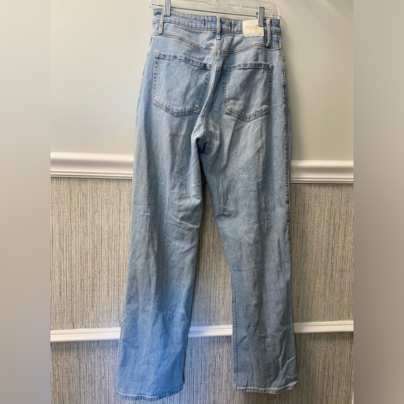 Hollister Ultra High-Rise Dad Jean Vintage Stretch
Size 7R W28 L31 - Picture 3 of 7